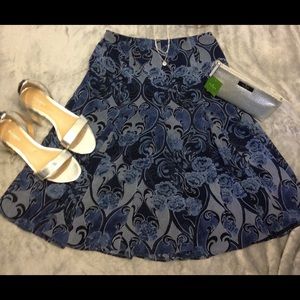Ann Taylor blue floral skirt